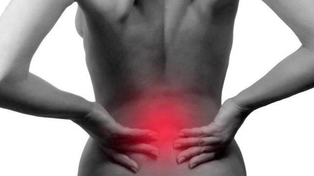 Mujer con lumbalgia