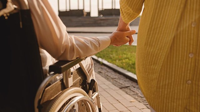 Masaje personas con movilidad reducida