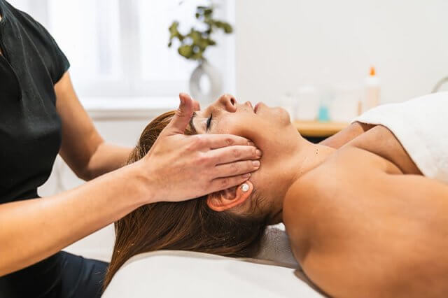 Masaje temporomandibular
